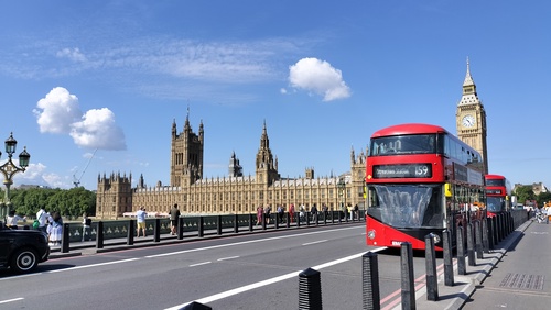 すべすべさんのそらよみ　2025/08/19　イギリス London